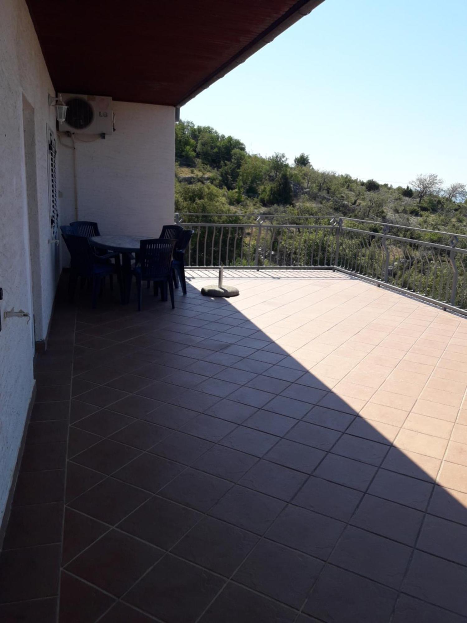 Apartmani Iva Tribanj Kruscica Ruang foto