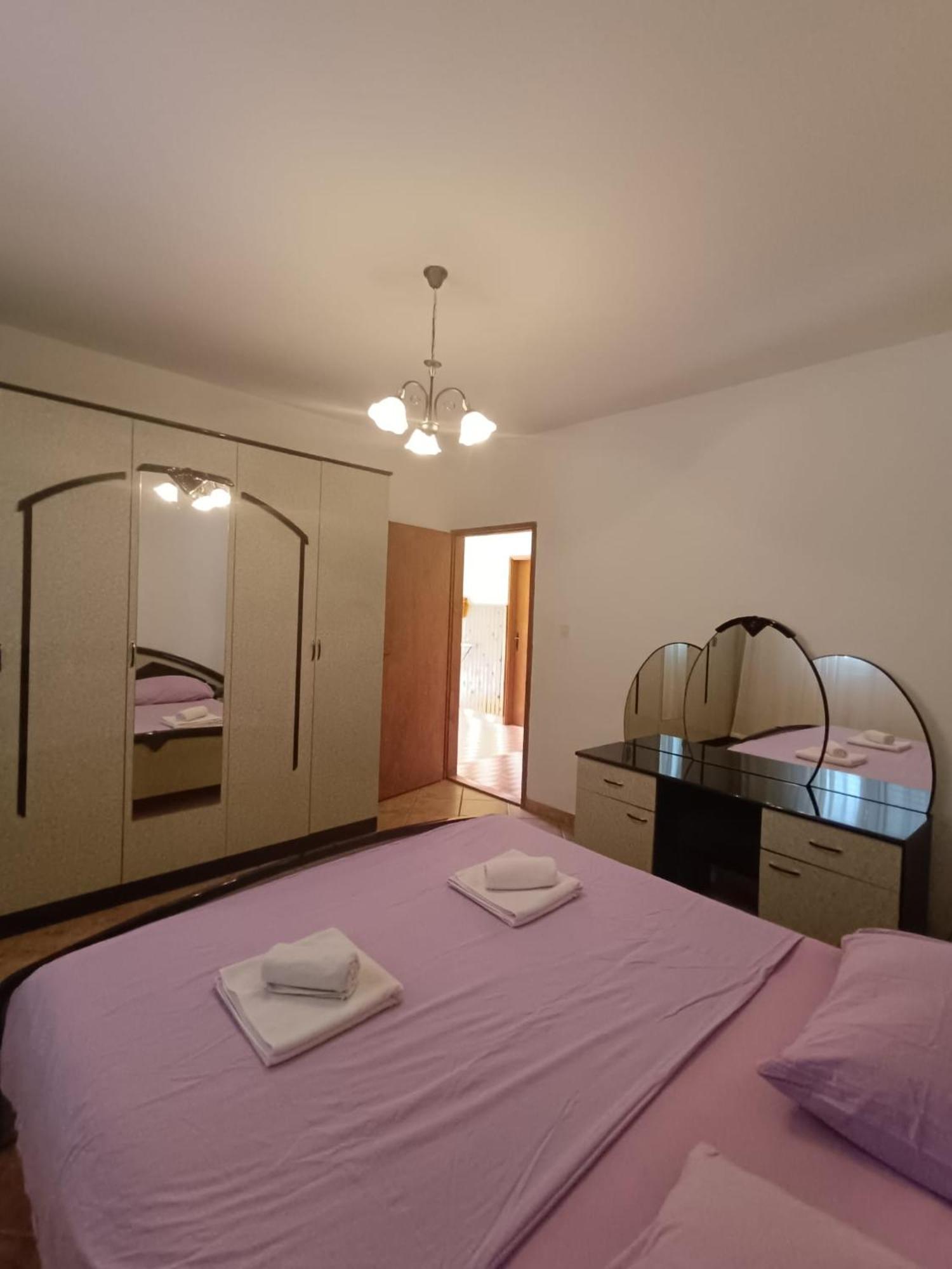 Apartmani Iva Tribanj Kruscica Bagian luar foto