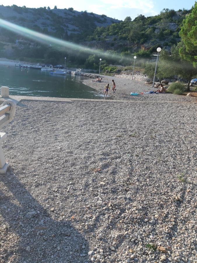 Apartmani Iva Tribanj Kruscica Bagian luar foto